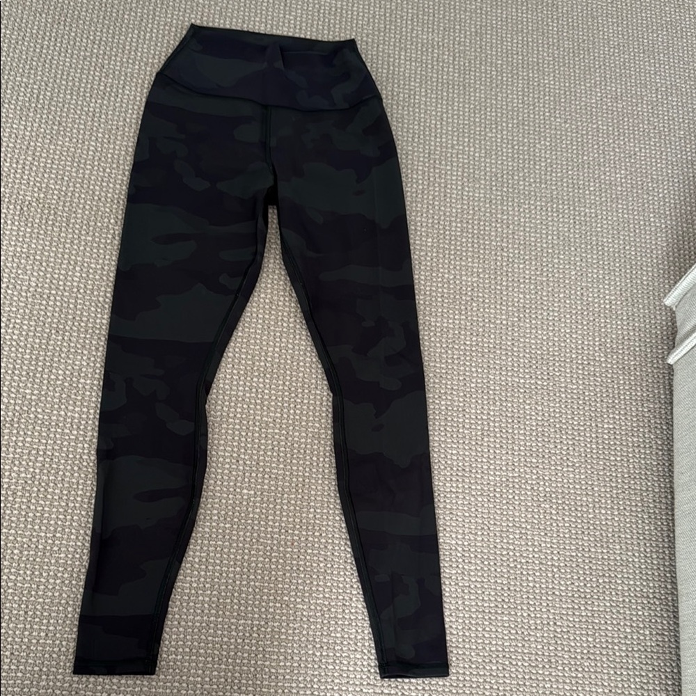 Alo yoga pants